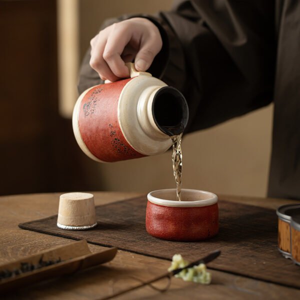 Clay Teapot with Vermilion Lacquer